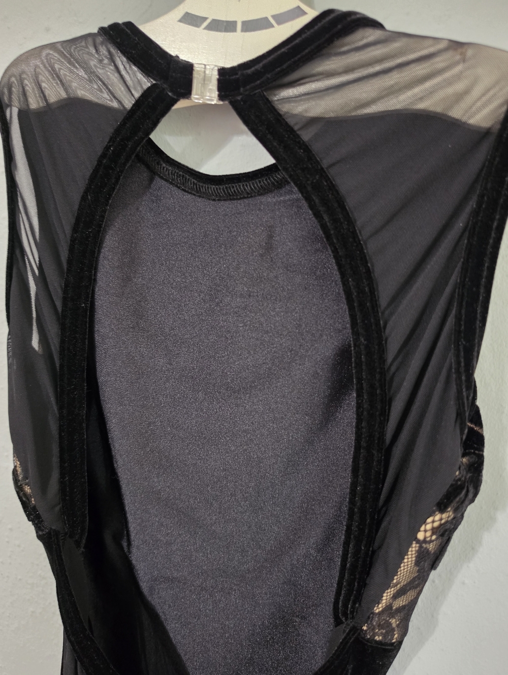 Details Dancewear with Lace and Embroidered Velvet Bodysuit Leotard Size Med - Picture 6 of 13